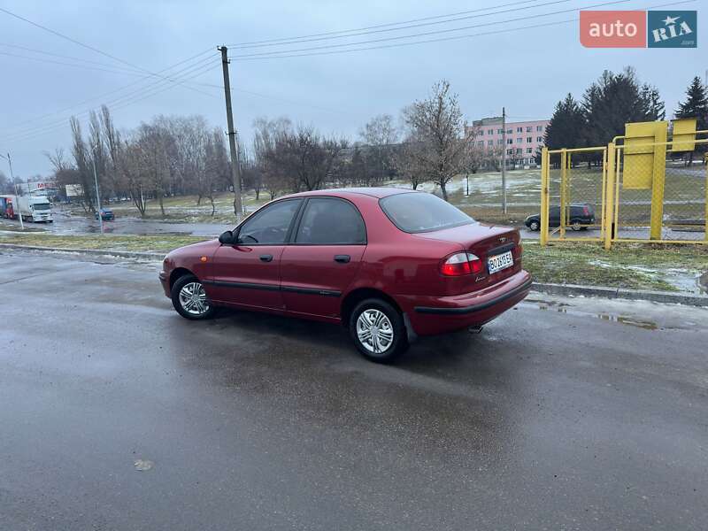 Седан Daewoo Lanos 2005 в Кременчуці