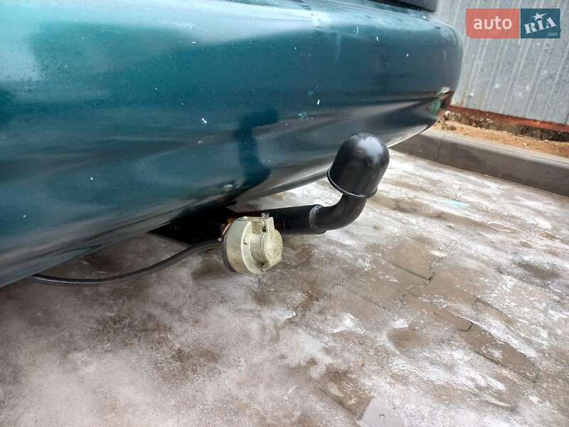 Седан Daewoo Lanos 2003 в Южном