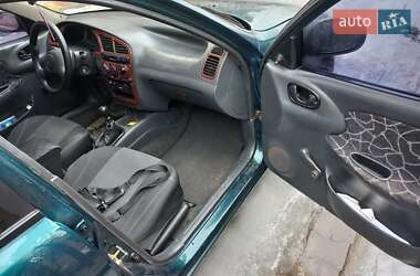 Седан Daewoo Lanos 2003 в Южном