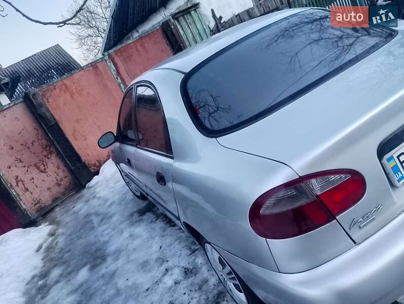 Седан Daewoo Lanos 2007 в Бурыни