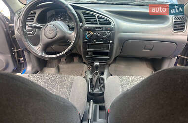 Седан Daewoo Lanos 2002 в Черкасах
