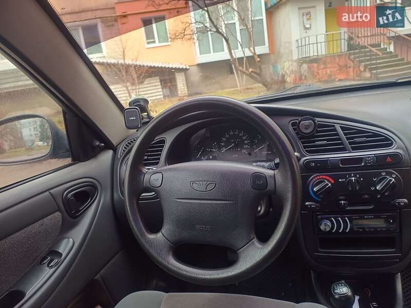 Седан Daewoo Lanos 2009 в Кропивницком