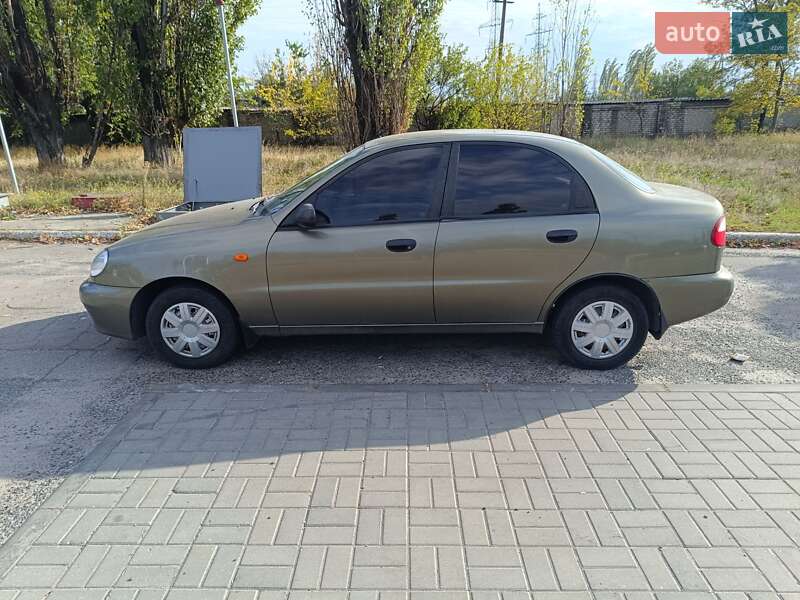 2005 Daewoo Lanos, VIN Y6DTF69YD5W243289:plate — фото 1 (autoria)