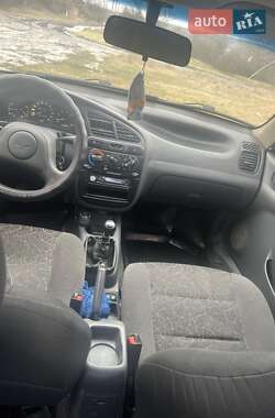 Седан Daewoo Lanos 2005 в Кропивницькому