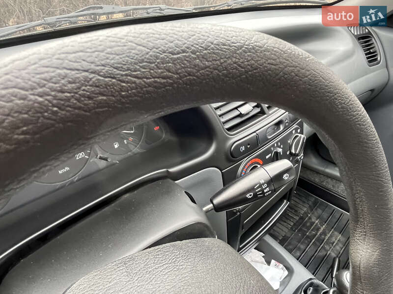 Седан Daewoo Lanos 2008 в Миргороді