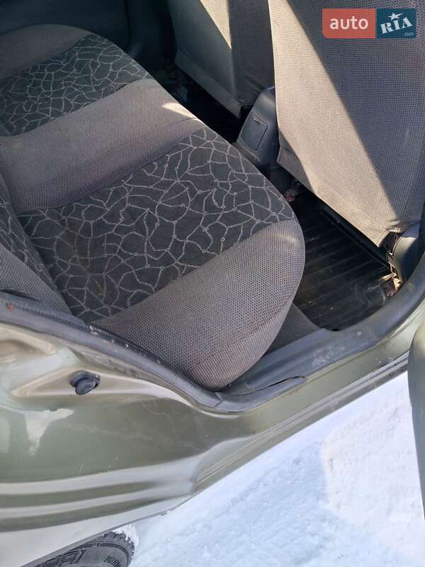 Седан Daewoo Lanos 2002 в Тернополі фото 15 Седан Daewoo Lanos 2002 в Тернополі