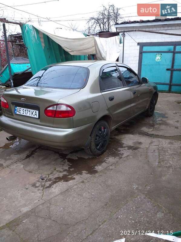 Седан Daewoo Lanos 2003 в Кривому Розі