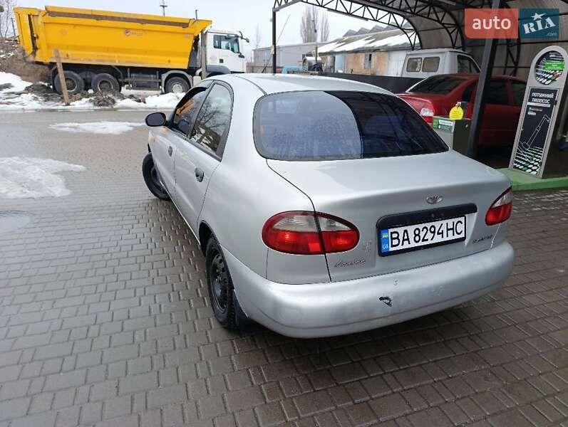 Седан Daewoo Lanos 2004 в Кропивницькому