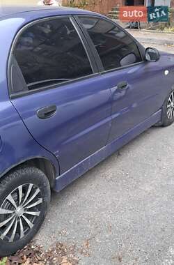 Седан Daewoo Lanos 1998 в Тячеве
