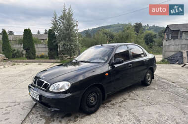 Седан Daewoo Lanos 2008 в Путилі