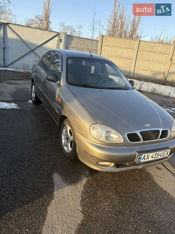 Седан Daewoo Lanos 2003 в Харькове