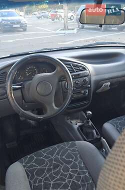 Седан Daewoo Lanos 2004 в Одессе