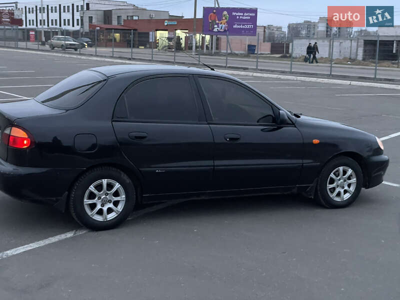 Седан Daewoo Lanos 2006 в Білгороді-Дністровському