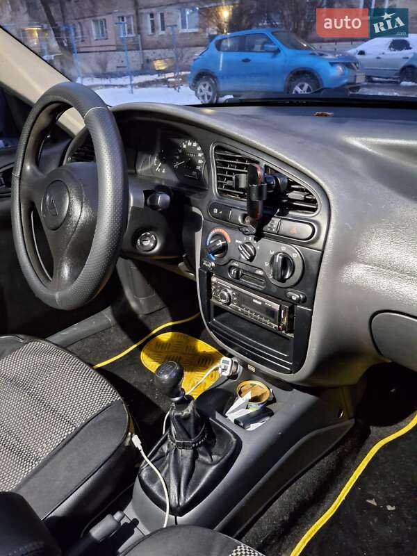 Седан Daewoo Lanos 2006 в Києві