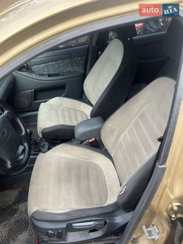 Седан Daewoo Lanos 2003 в Кропивницком