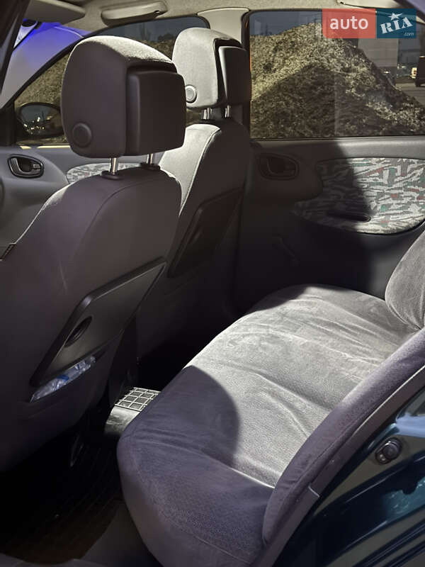 Седан Daewoo Lanos 1998 в Киеве