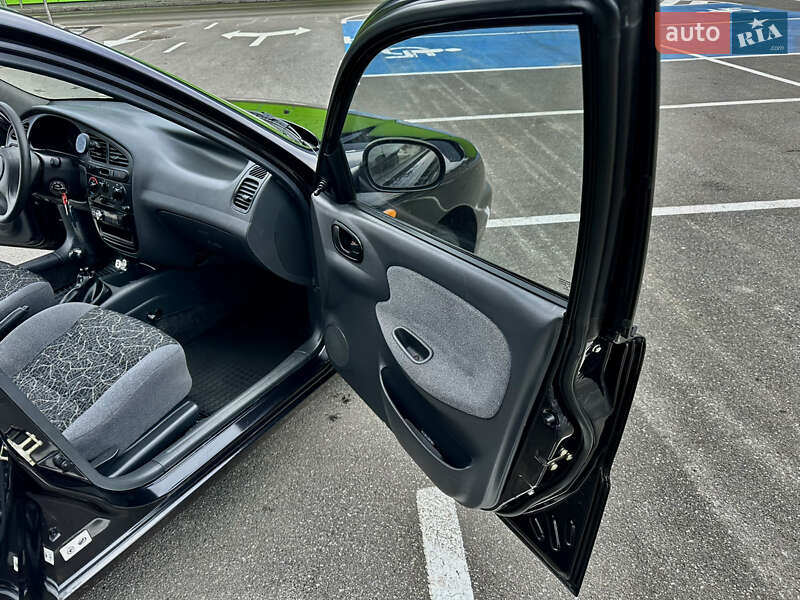 Седан Daewoo Lanos 2006 в Києві