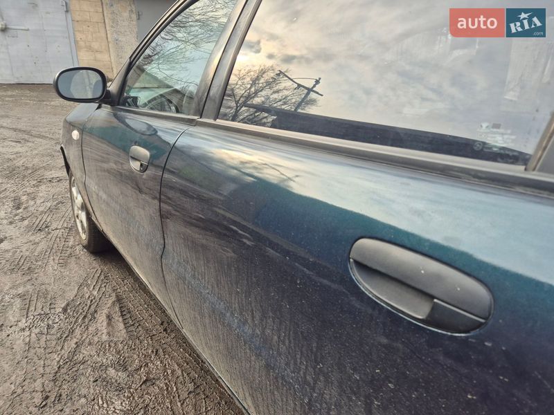 Седан Daewoo Lanos 2005 в Новомосковську