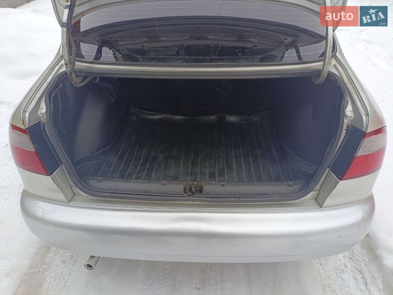 Седан Daewoo Lanos 2008 в Озерному