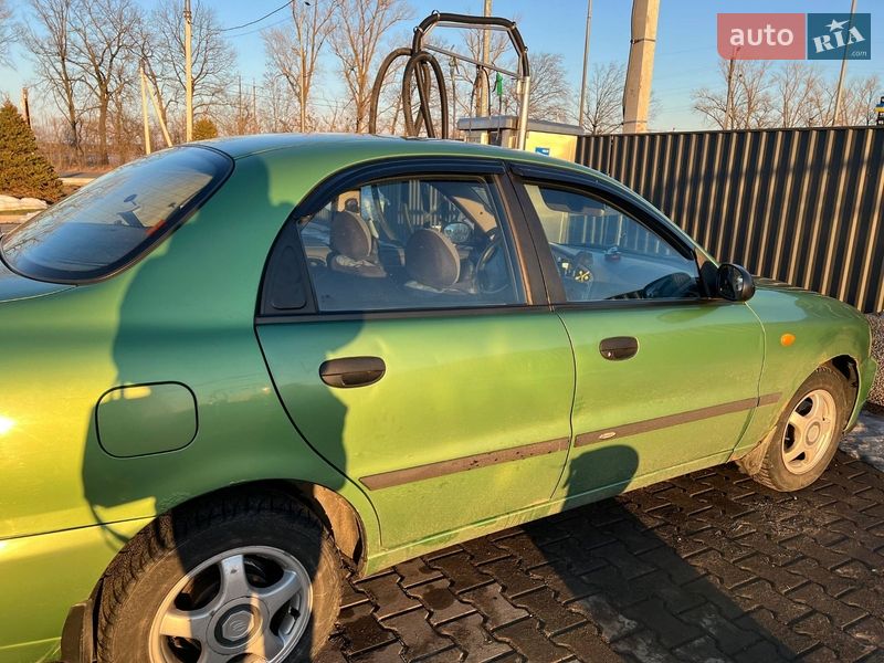 Седан Daewoo Lanos 2003 в Кагарлику