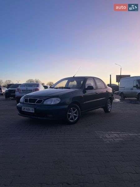 Седан Daewoo Lanos 2004 в Житомире