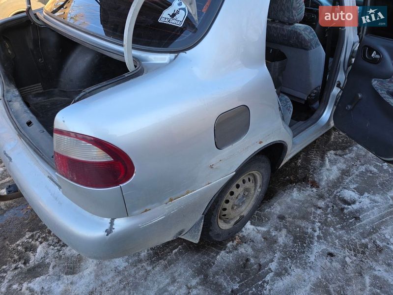 Седан Daewoo Lanos 1998 в Павлограде