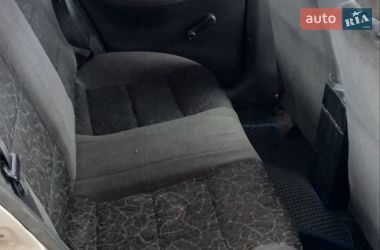 Седан Daewoo Lanos 2004 в Львове