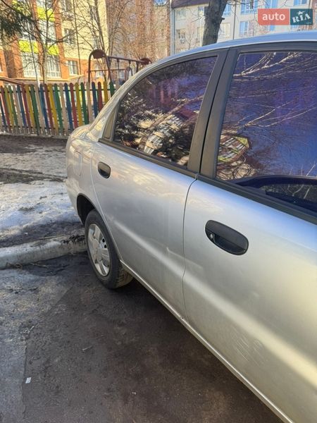 Седан Daewoo Lanos 2008 в Киеве
