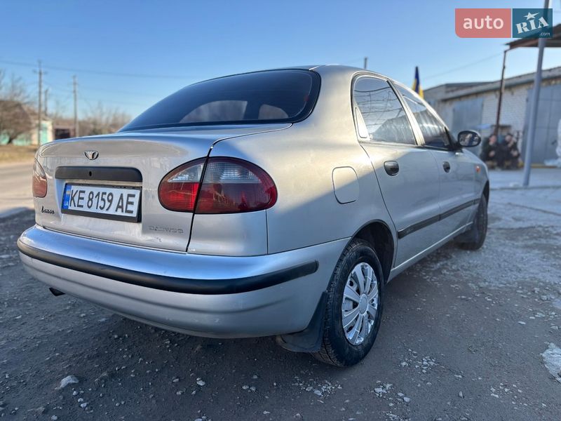 Седан Daewoo Lanos 2004 в Синельниково