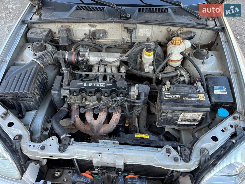 Седан Daewoo Lanos 2004 в Синельниково