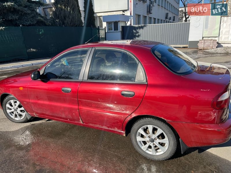 Седан Daewoo Lanos 2005 в Киеве