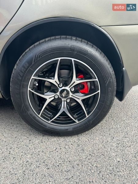 Седан Daewoo Lanos 2005 в Дніпрі