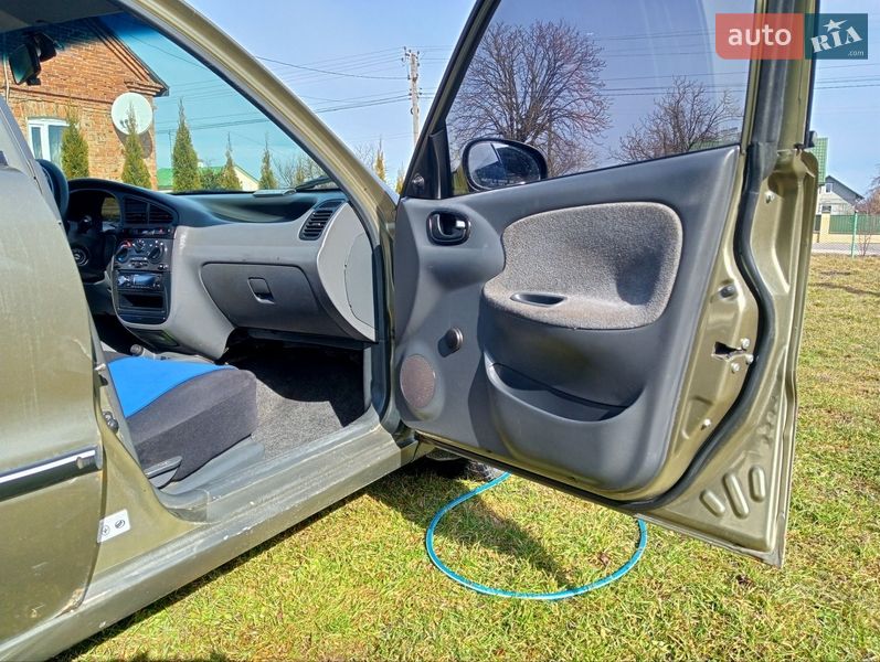 Седан Daewoo Lanos 2007 в Новояворовске