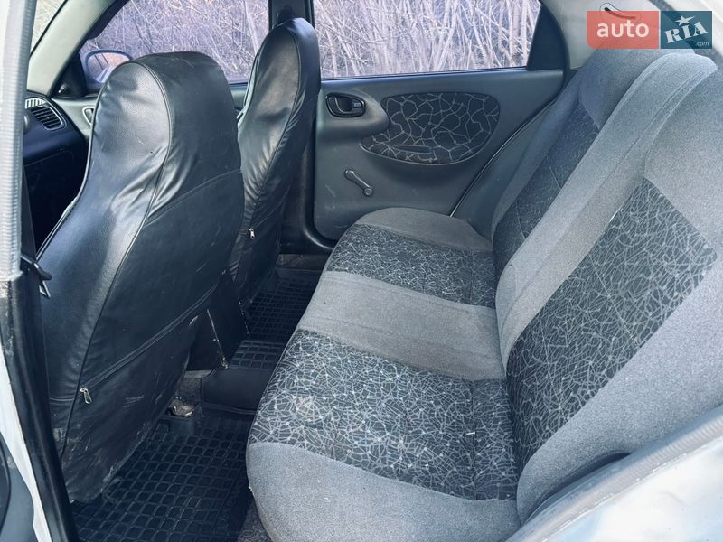 Седан Daewoo Lanos 2003 в Первомайську