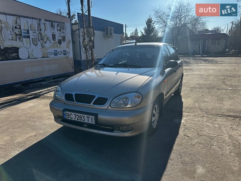 Седан Daewoo Lanos 2004 в Полтаві