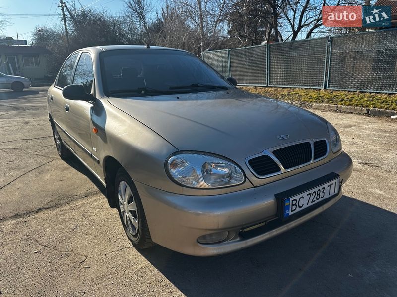 Седан Daewoo Lanos 2004 в Полтаві
