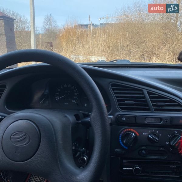 Седан Daewoo Lanos 2009 в Львові