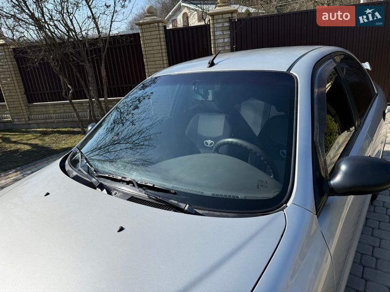 Седан Daewoo Lanos 2004 в Косове