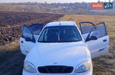 Седан Daewoo Lanos 2003 в Почаєві