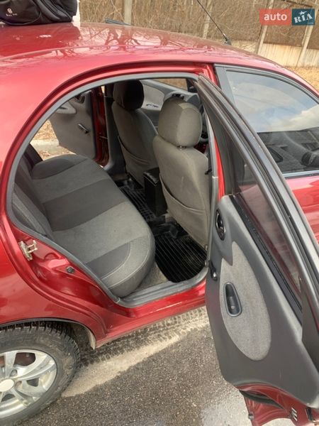 Седан Daewoo Lanos 2004 в Харкові