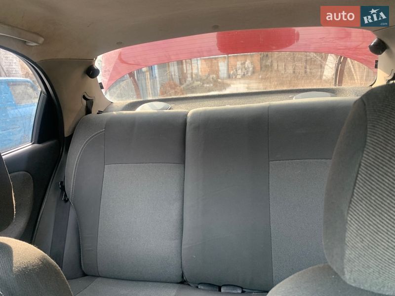 Седан Daewoo Lanos 2004 в Харкові