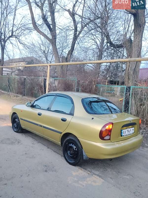 Седан Daewoo Lanos 2003 в Белгороде-Днестровском