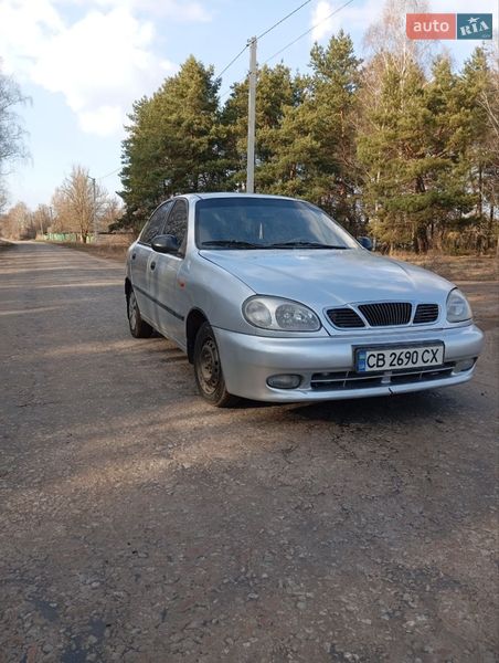Седан Daewoo Lanos 2006 в Мені