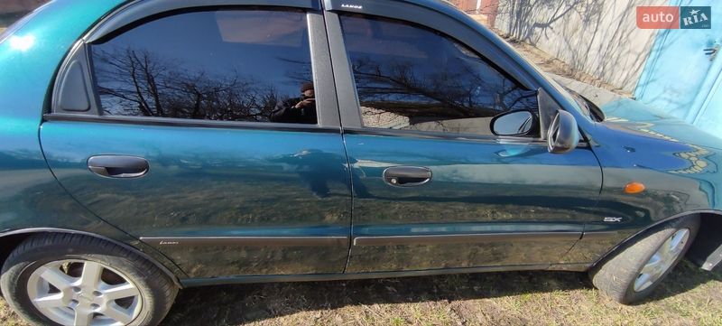 Седан Daewoo Lanos 2004 в Краснограде