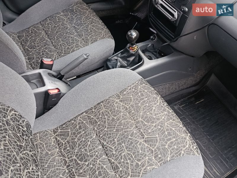 Седан Daewoo Lanos 2008 в Золотоноші