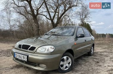 Седан Daewoo Lanos 2005 в Мені