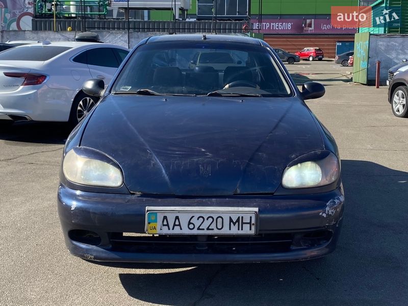 Седан Daewoo Lanos 2006 в Киеве