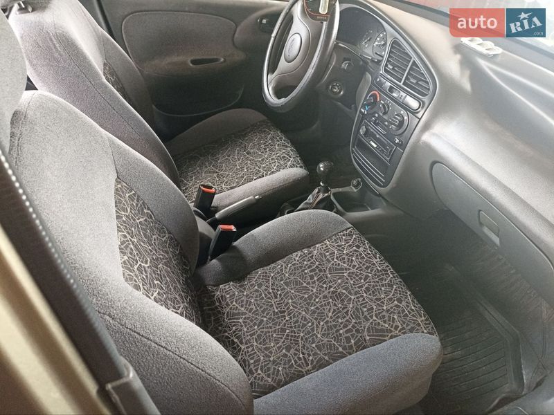Седан Daewoo Lanos 2007 в Ровно