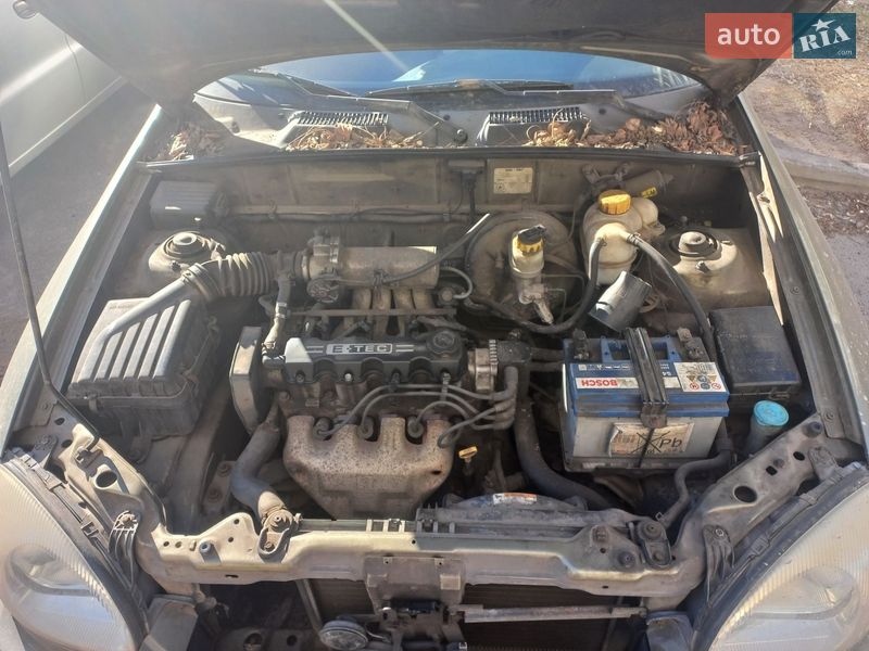 Седан Daewoo Lanos 2003 в Киеве