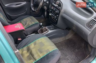 Седан Daewoo Lanos 1998 в Ужгороде